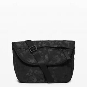 Lululemon All Night Festival Bag 5L